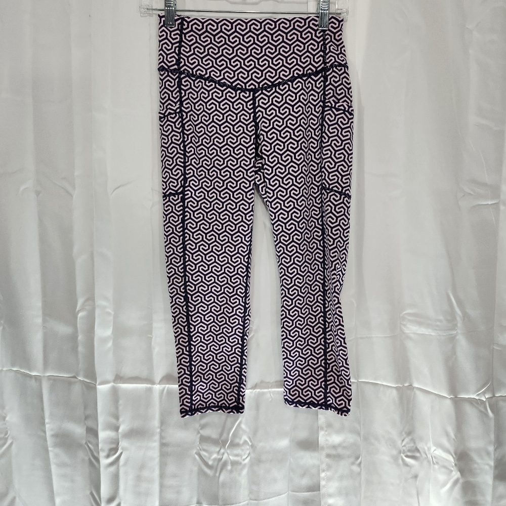 J. McLaughlin Size Medium Patterned Leggings Capri With Side Pockets
